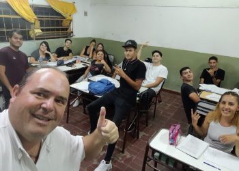 La escuela “Juana Paula Robledo” de Salto de las Rosas realiza una “expo-cens”