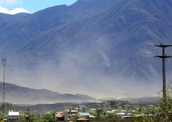 El Zonda no cede y afectará un departamento de Mendoza