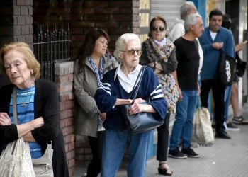 Descalabro económico: las jubilaciones cayeron un 32% en los últimos 6 años