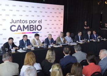 Juri tras la reunión de JxC: “Debemos actuar con responsabilidad para acompañar a un presidente que genera ilusión y esperanza en la gente”