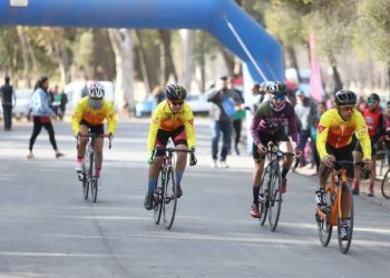 Fue presentado oficialmente el Equipo de Ciclismo Roma Automotores