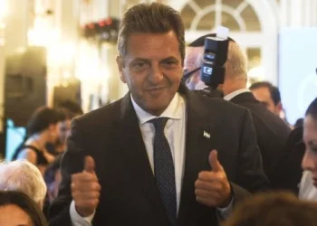 Massa: «La apertura indiscriminada de la economía termina con fábricas cerradas y gente en la calle»