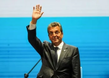 Massa planteó que las Fuerzas Armadas «tendrán un rol central» y que «la discusión sobre su rol es del pasado»