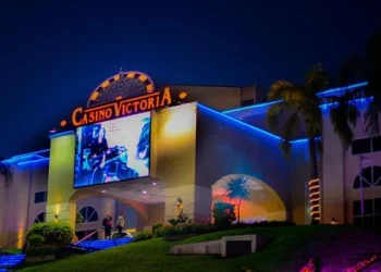Operativo en un hotel casino en Victoria por el caso Insaurralde