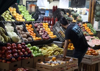 Para no ser pobre, una familia mendocina necesita más de 320 mil pesos