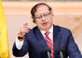 Petro llama “loco” a Netanyahu y denuncia masacre de niños en Gaza