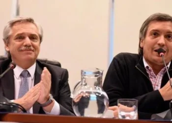 Un intendente peronista pidió la renuncia de Alberto Fernández y de Máximo Kirchner al PJ