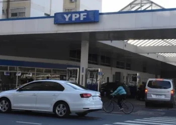 YPF subió más de 10% la nafta en todo el país