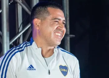 Riquelme oficializó su candidatura a presidente de Boca con Ameal como vice