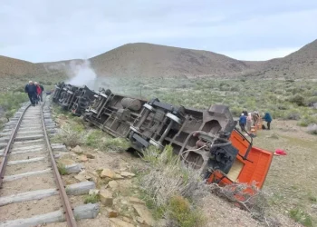 Casi otra tragedia en Río Negro: Descarriló el histórico tren La Tronchita y cuatro turistas resultaron heridos