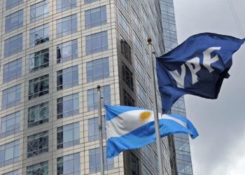 Juicio por YPF: los fondos reclaman que la Argentina use las acciones de la petrolera como garantía