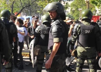 Planes sociales: el Gobierno denunció a 14 organizaciones sociales por «extorsión» y «defraudación»