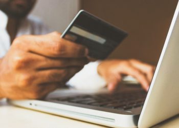 Compras navideñas: cinco recomendaciones de expertos para evitar robos y estafas cibernéticas