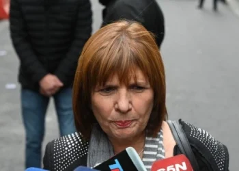 Tras un encuentro con Aníbal Fernández, Bullrich dijo que la transición será «totalmente ordenada»