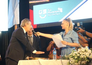 Omar Félix brindó un mensaje de unidad en su asunción como intendente