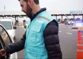 Autoridades viales enfatizan la obligatoriedad de circular con VTV y seguro