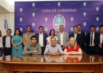 Cornejo presentó a los funcionarios del Ministerio de Gobierno, Infraestructura y Desarrollo Territorial