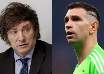 El llamativo gesto del Dibu Martínez con Javier Milei ¿Qué hizo?