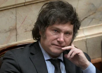 Javier Milei estudia usar una ley de Menem que prohíbe actualizar los contratos por inflación