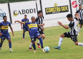 Torneo Regional: Huracán igualó con Pacífico y clasificó primero en la Zona 2