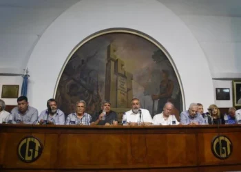 La CGT convoca a un paro nacional para el 24 de enero con marcha al Congreso contra el DNU