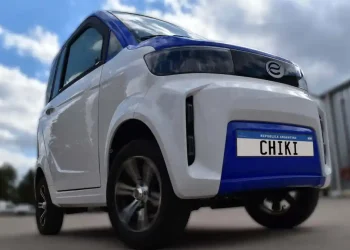 Lanzan un micro auto eléctrico, barato y argentino que llega a Mendoza