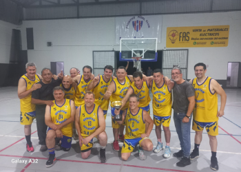 Mancarrones se consagró campeón del torneo Maxi Básquet “Camino al Centenario”