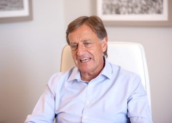 Suarez hizo un balance de su gestiónen Fm Vos: «La provincia de Mendozaestá ordenada y con superávit fiscal»