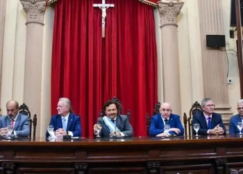 Sáenz pidió por «la Argentina del encuentro” al asumir su segundo mandato en Salta