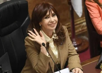 Se incorporan a la Cámara alta 24 senadores votados en octubre