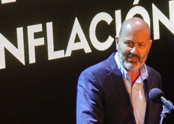 Sturzenegger anticipó que enviarán al Congreso otra ley que elimina 160 regulaciones