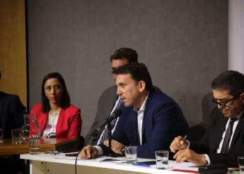 Tadeo García Zalazar pasó sin problemas la audiencia pública y descartó un ajuste en Educación