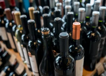 Vino: la principal duda de los bodegueros mendocinos con el DNU de Milei