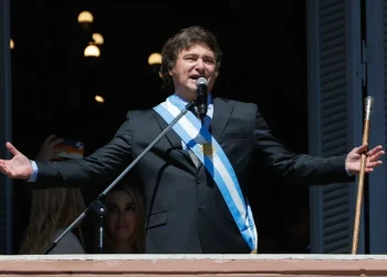 Milei cerró el año con una imagen positiva en Mendoza que supera a la media nacional