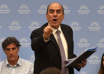 Jubilaciones, YPF y retenciones: qué cambios le hará el Gobierno a la Ley Ómnibus para lograr que sea aprobada