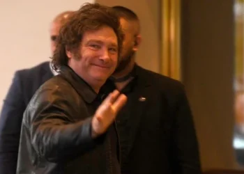 Milei viajará a Santa Cruz a la espera de una ventana climática que le permita ir a la Antártida