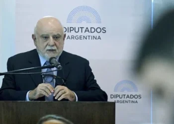 Barra dijo que el DNU firmado por Milei no «saltea al Congreso», sino que «provoca su actuación»