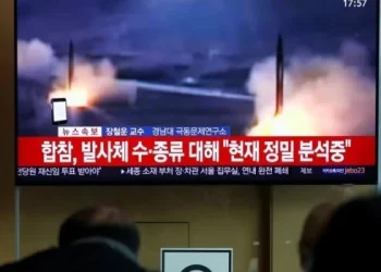 Corea del Norte dispara varios misiles de crucero y crece la tensión con EEUU