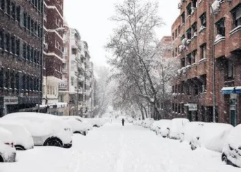 Cortes eléctricos y cierre de escuelas por la ola de frío en Europa