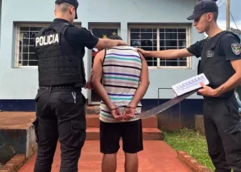 Dos hermanos se pelearon, uno terminó en la cárcel y el otro con la mano amputada