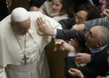 El Papa confirmó que recibirá a Milei y que está en condiciones de «iniciar un diálogo»