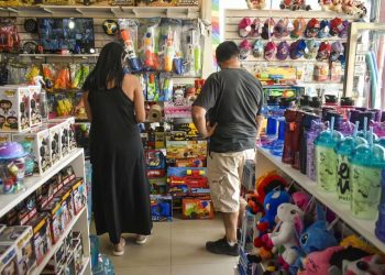 Bajas ventas por Reyes: “Con los aumentos de los combustibles y alimentos se hizo notoria la caída del poder adquisitivo”