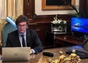 Llegó a la Corte el amparo de la CGT que suspendió las reformas laborales del DNU de Milei