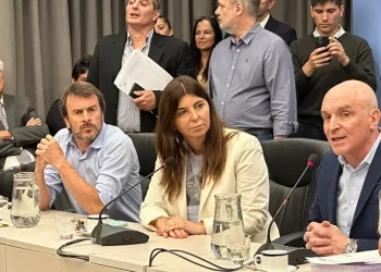 Nieri vio un Gobierno “abierto al diálogo”, pero propuso un límite a Milei