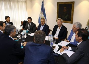 Cumbre de gobernadores de la UCR y el PRO: piden que se retiren las retenciones para apoyar la Ley Ómnibus