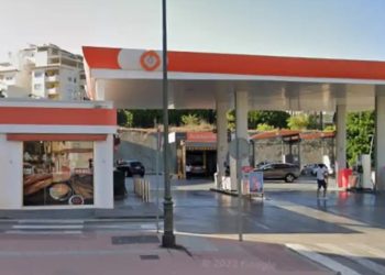 Asaltó una estación de servicio y antes de irse pagó una gaseosa con el dinero robado
