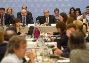 Ganancias: el Gobierno aclaró que el mínimo no imponible será $1.350.000 y volverían a pagar 800 mil personas