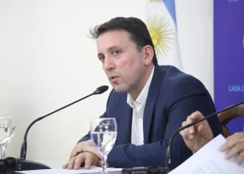 Dos “renuncias” y un cambio de puesto: continúa la restructuración de la DGE
