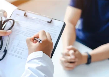 Prepará la billetera: nuevos aumentos en dos sectores clave de la salud privada