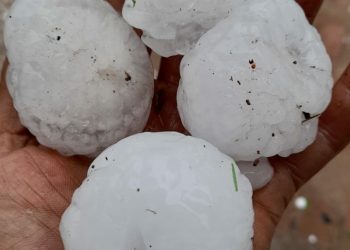 Edemsa tuvo que trabajar en diversos puntos del departamento para restablecer el servicio luego de la tormenta del jueves